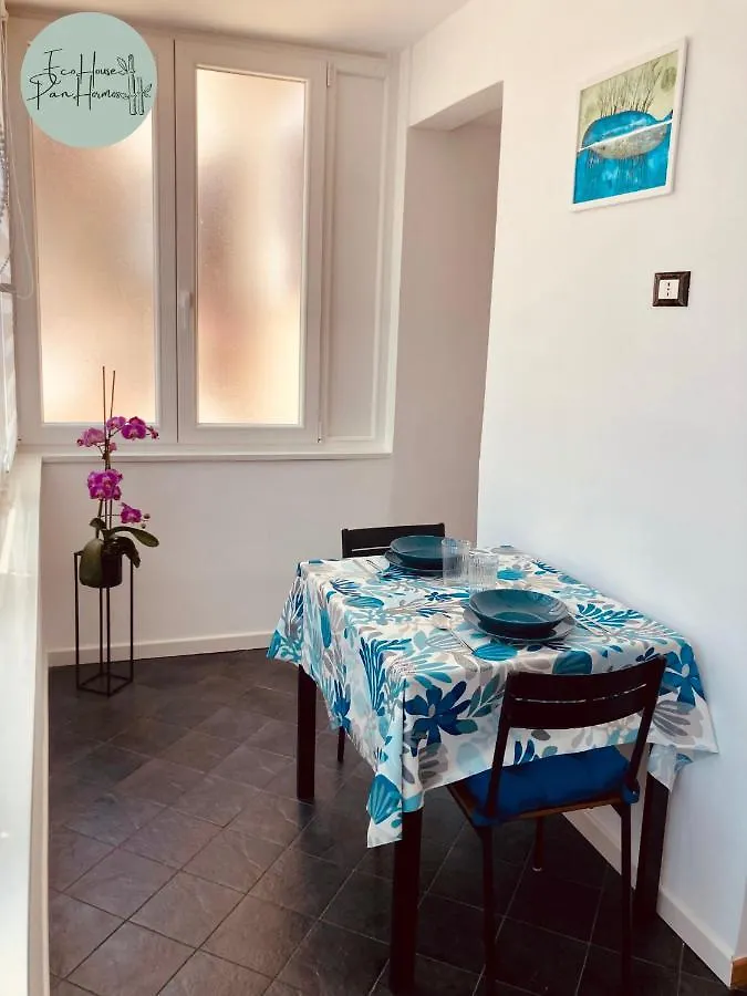Ecohouse Panhormos - Smartworking Ready Apartment Palermo 0*,  Italy